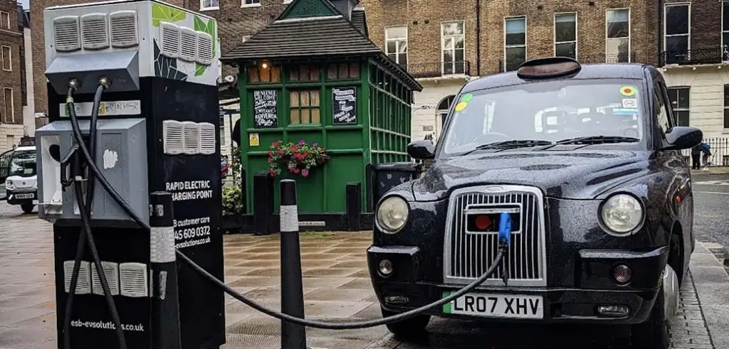 Clipper Automotive to showcase its strategy to save and fully electrify 10,000 iconic London TX4 taxis at MOVE 2023