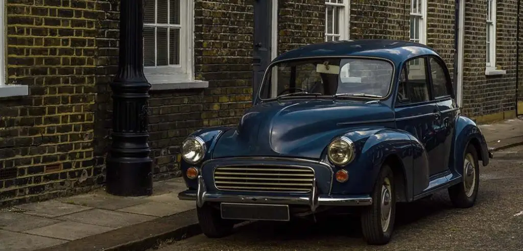 Small print can cost classic car owners big, warns UK’s leading breakdown provider
